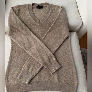 Charter Club cashmere v neck gold PL